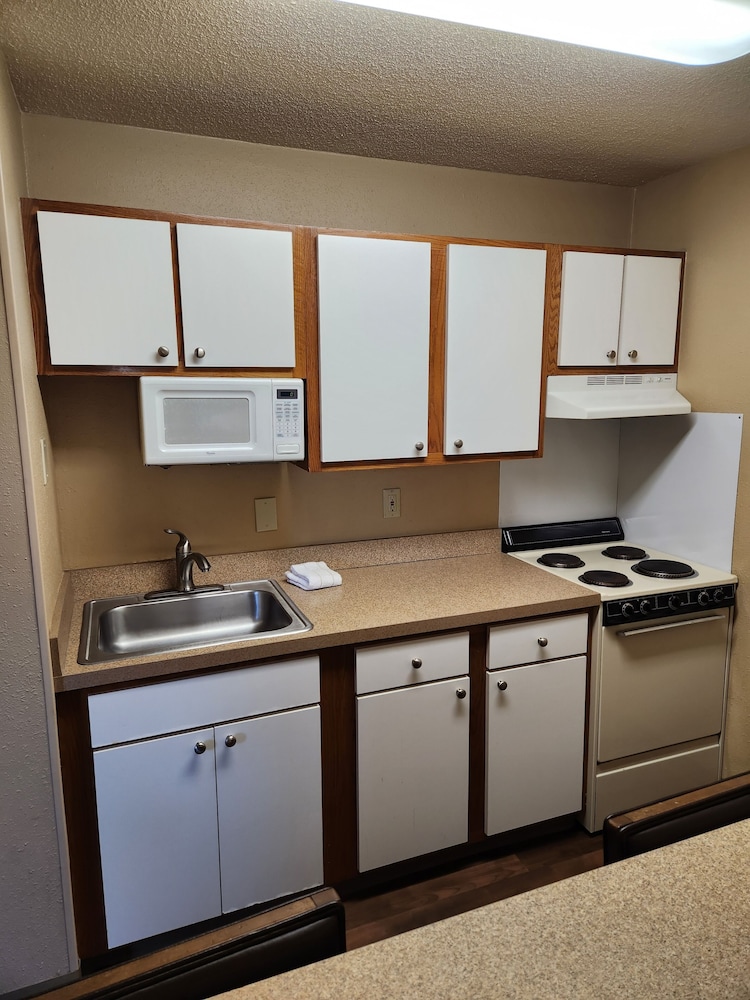 Suburban Studios Columbus East - featured photo