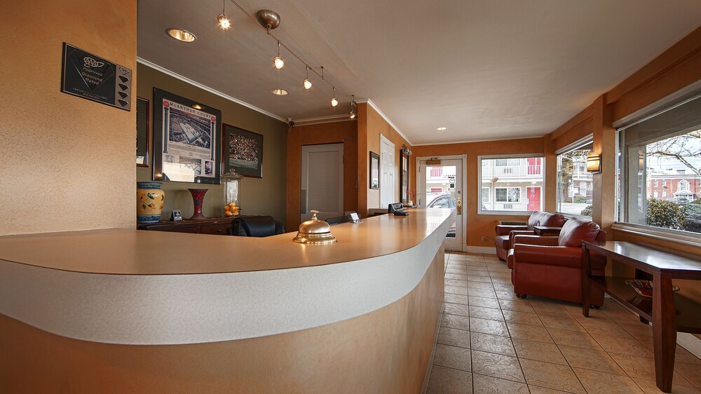 Campus Inn & Suites Eugene Downtown - photo 7