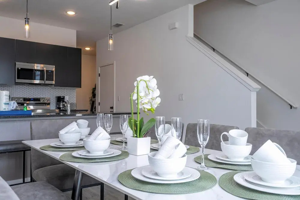 8761 ZD Elegant 3BR Villa in The Hub Resort Comfort Style and Luxury for Your Perfect Getaway - photo 46