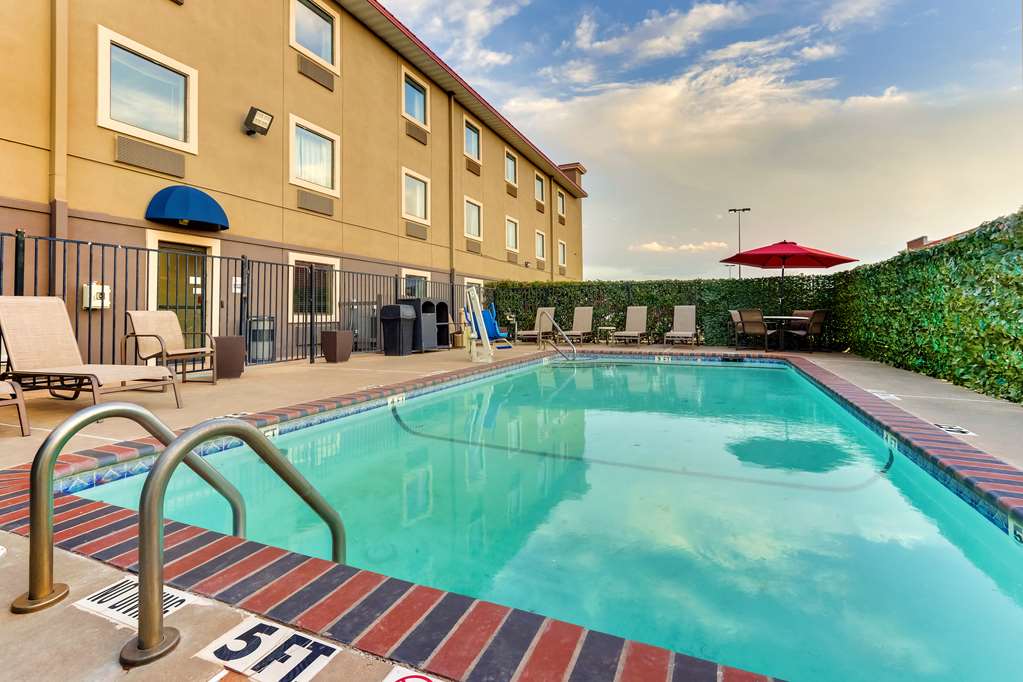 Best Western Plus University Inn & Suites - photo 5