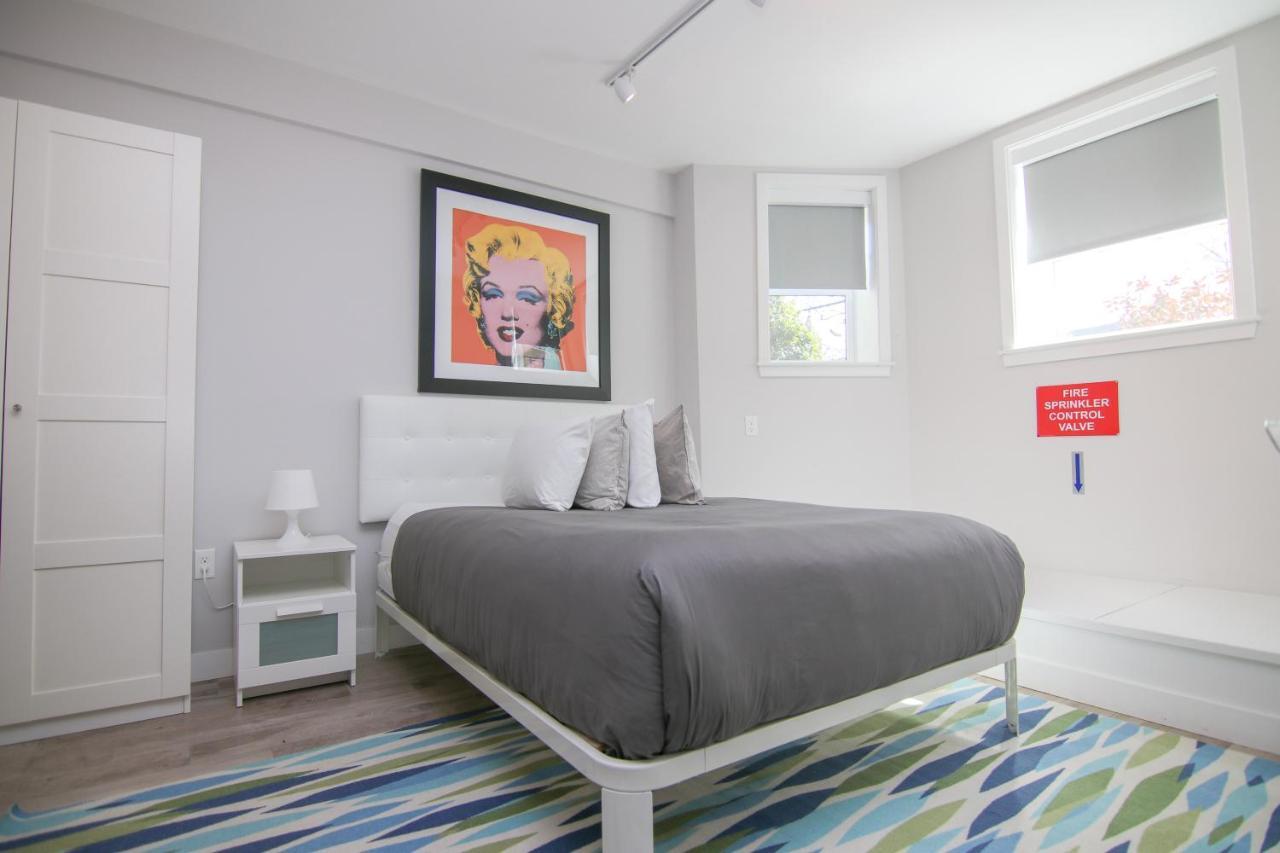 Stylish Studio in Brookline 5min train to Boston.. #2 — hotel in Brookline