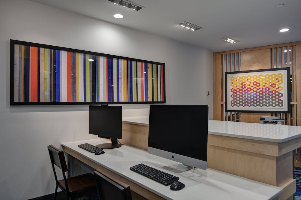 Holiday Inn Express & Suites Greenville Taylors by IHG - photo 24