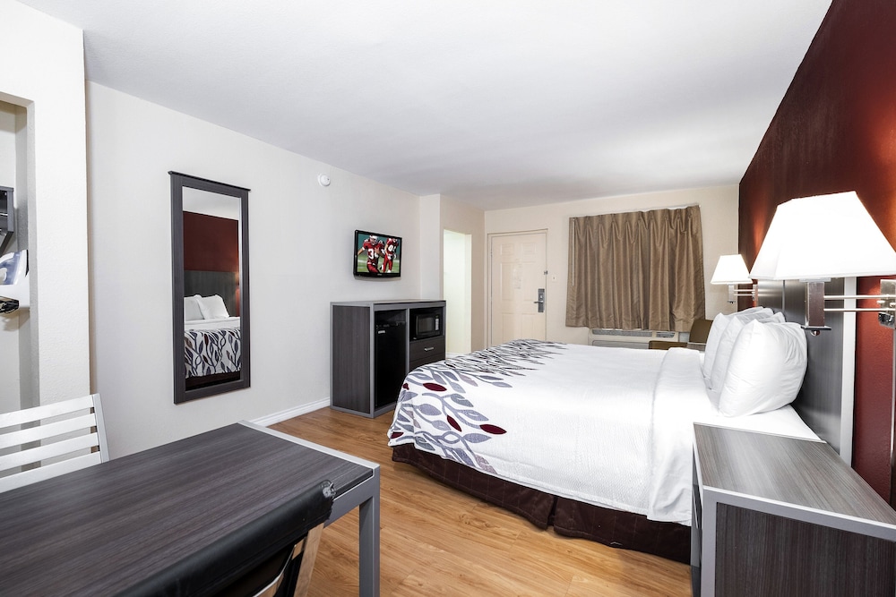 Red Roof Inn Houston North FM 1960 & I 45 - photo 5