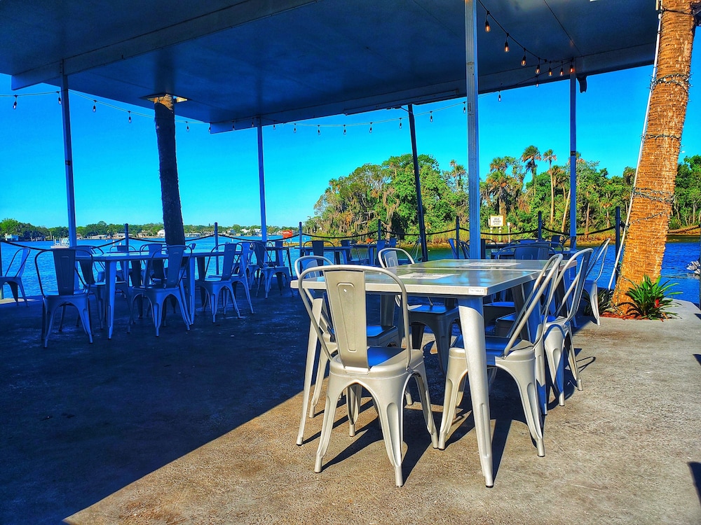 The Port Hotel & Marina - photo 29