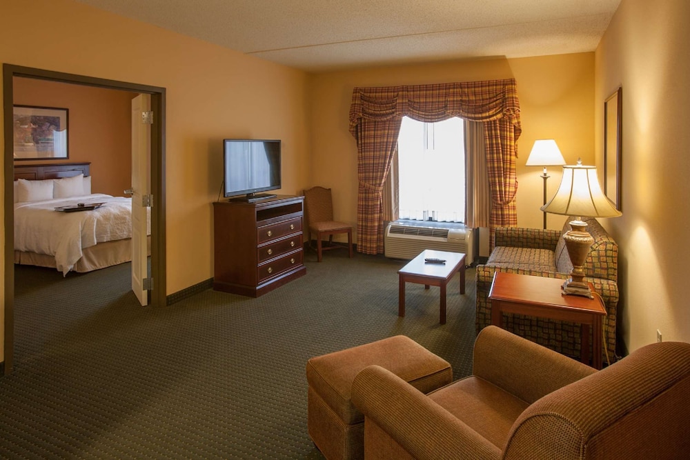 Hampton Inn & Suites Stillwater - photo 17