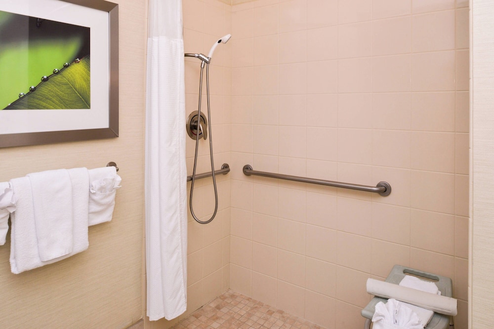 Courtyard Marriott Victorville - photo 23