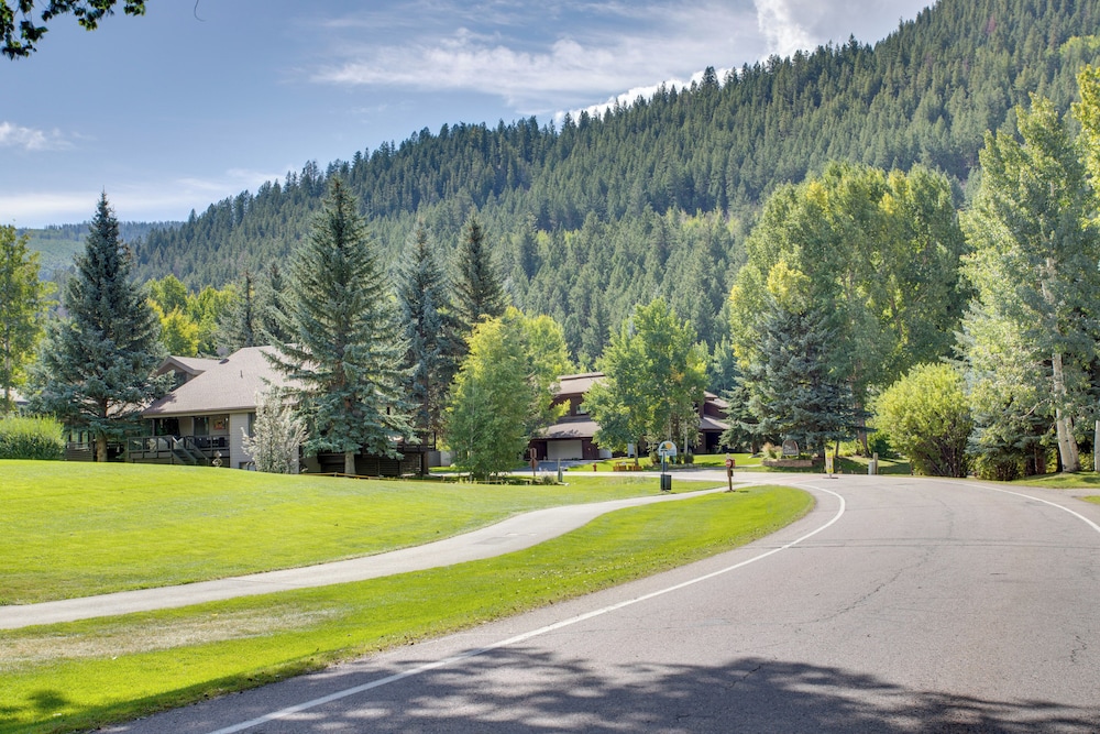Avon Duplex Between Beaver Creek and Vail Resorts - photo 13