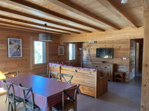 Les Plagnettes in Morzine, France