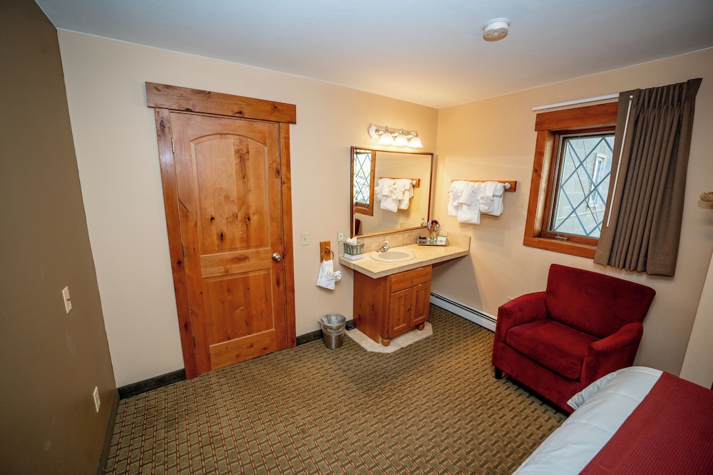 Silver Moon Inn - photo 88