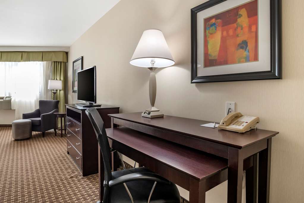 Best Western Plus Philadelphia Airport S. At Widener Univ. - photo 26