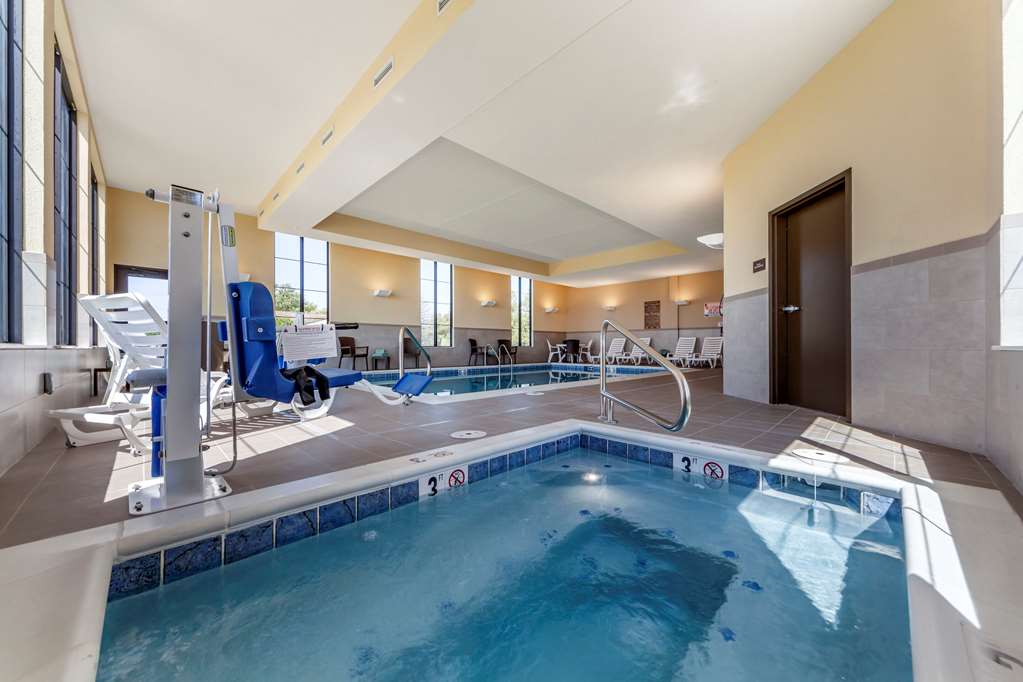 Comfort Suites Grand Island South - photo 25