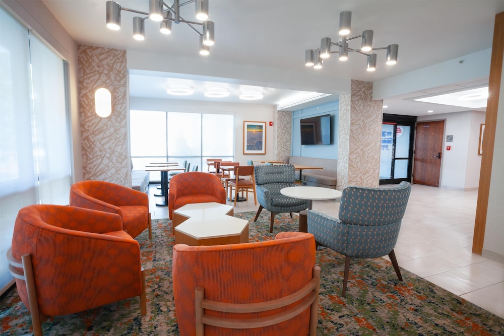 Hampton Inn Salt Lake City North - photo 3