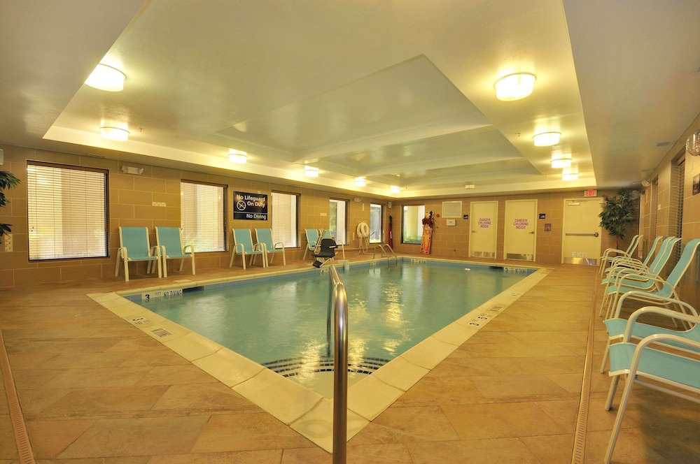Hampton Inn Jericho Westbury - photo 53