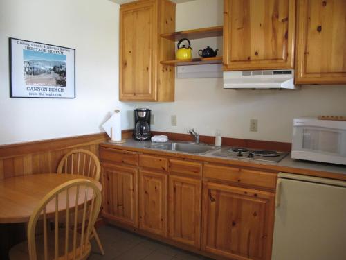Harrison Street Inn - photo 4