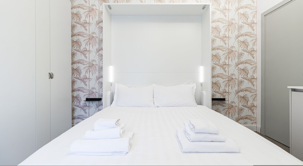 Italianway Corso Venezia 7 — 4-Star Luxury Hotel in Milan, Italy