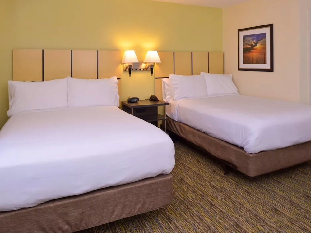 Candlewood Suites Jefferson City by IHG - photo 14