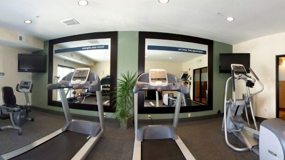 Hampton Inn Detroit Utica Shelby Township - photo 28