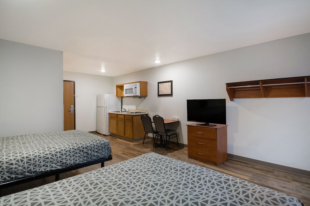 WoodSpring Suites Lexington - photo 10