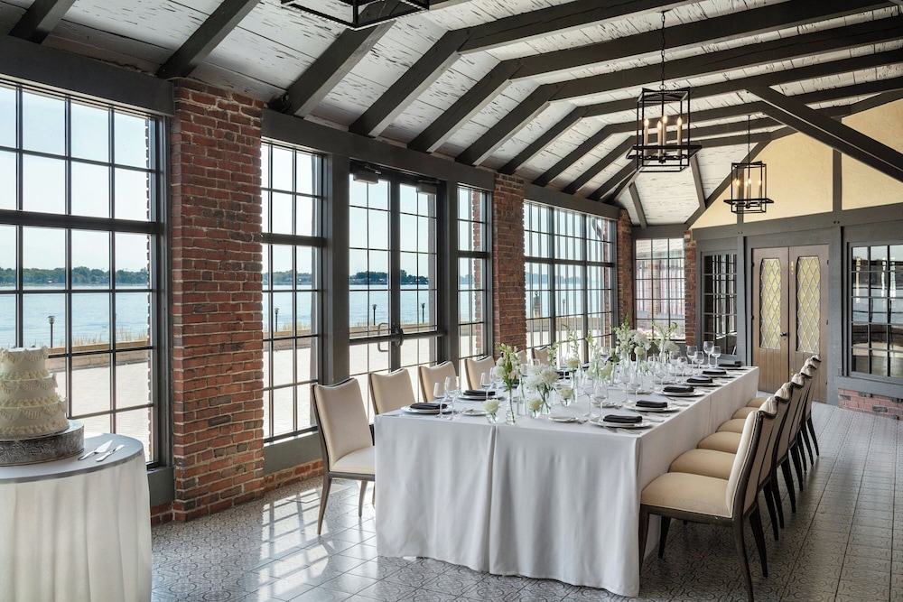 The St. Clair Inn - photo 15