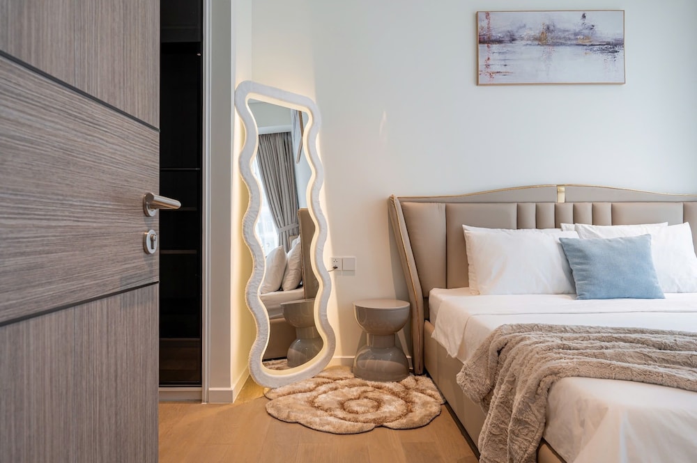 Metropole Christine Hospitality — 4-Star Luxury Hotel in Ho Chi Minh City, Vietnam