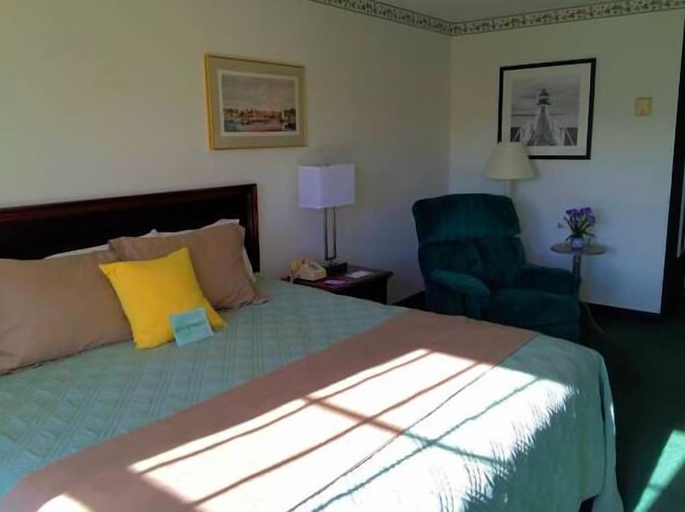 Camden Riverhouse Hotel - photo 25