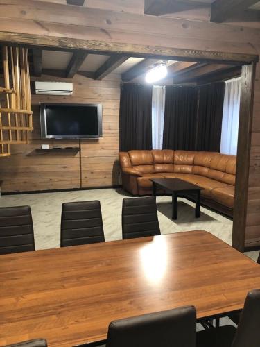 Dacha 6 in Unknown City, Ukraine