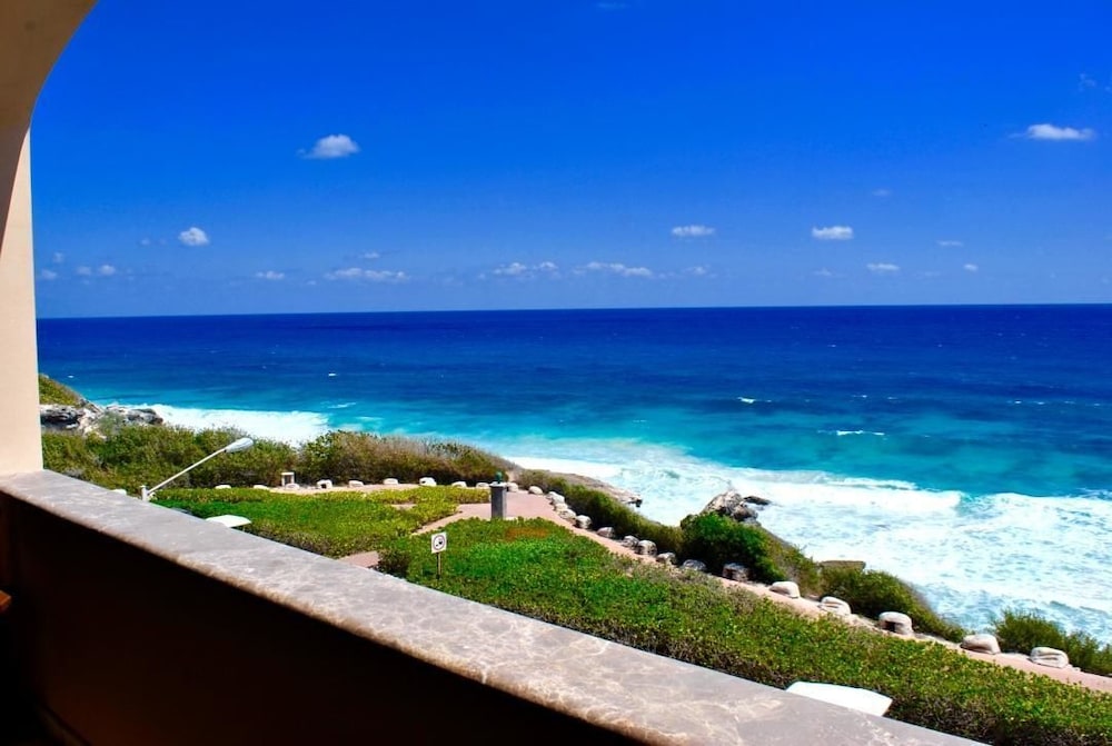 Isla 33 3 Bedroom Villa 2303 13 — 4-Star Luxury Hotel in Isla Mujeres, Mexico