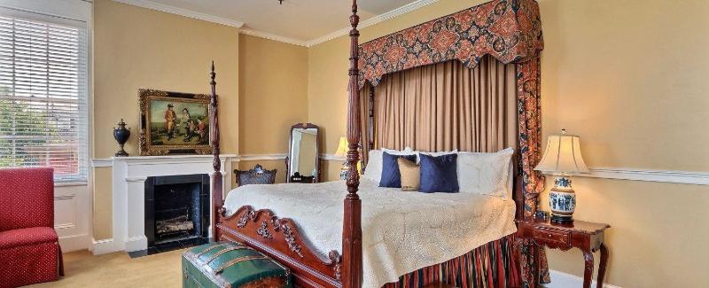 The Presidents Quarters Inn - photo 30