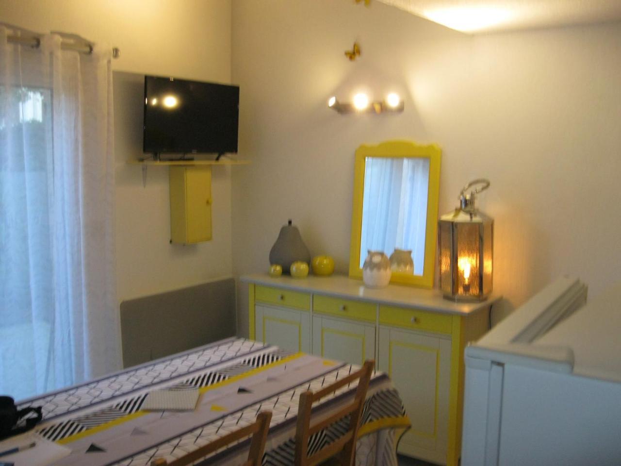 Pavillon de Vacances Chic Et Moderne in Argelers, France