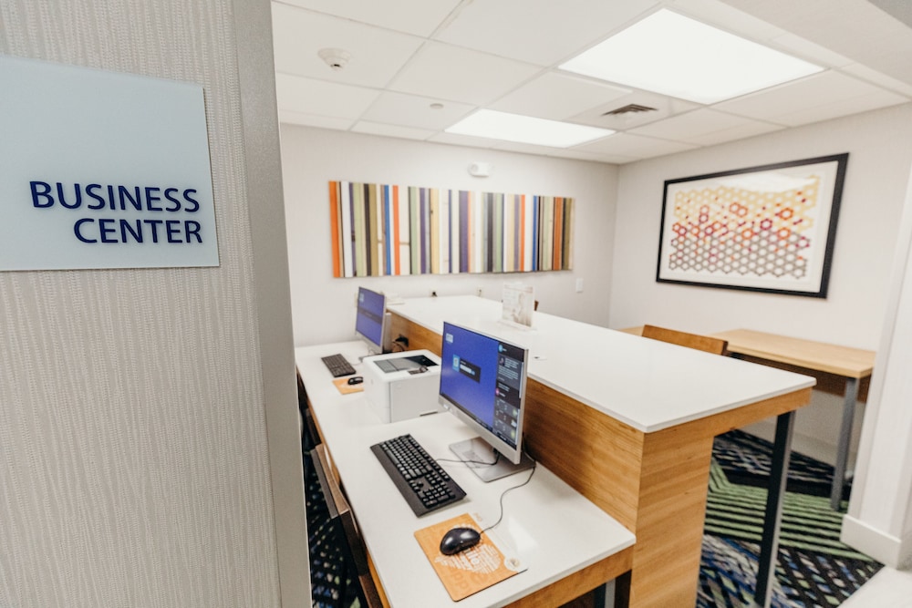Holiday Inn Express Atlanta NE I 85 Clairmont by IHG - photo 17