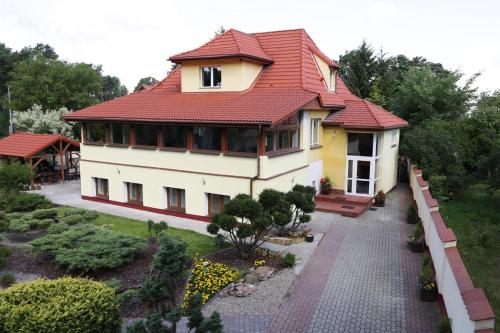 WIlla Maksymilian Bed and Breakfast — 4-Star Luxury Hotel in Bydgoszcz, Poland