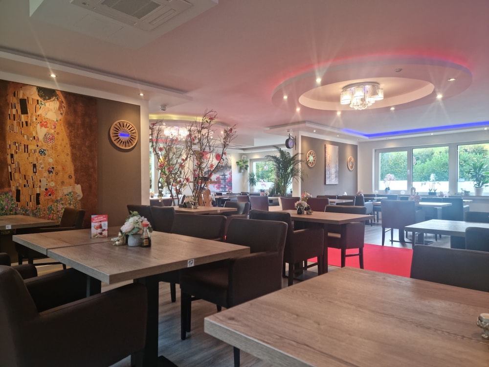Hotel Restaurant Am See Radevormwald Heidersteg — hotel in Radevormwald
