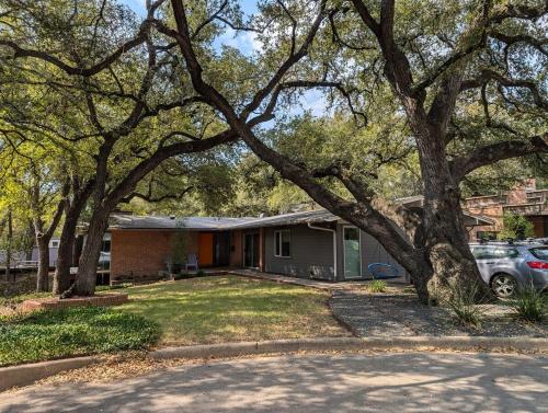 Your Oasis in Heart of A Town — Austin — photo 2