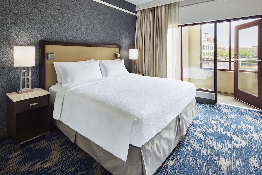 Embassy Suites by Hilton Alexandria Old Town - photo 13
