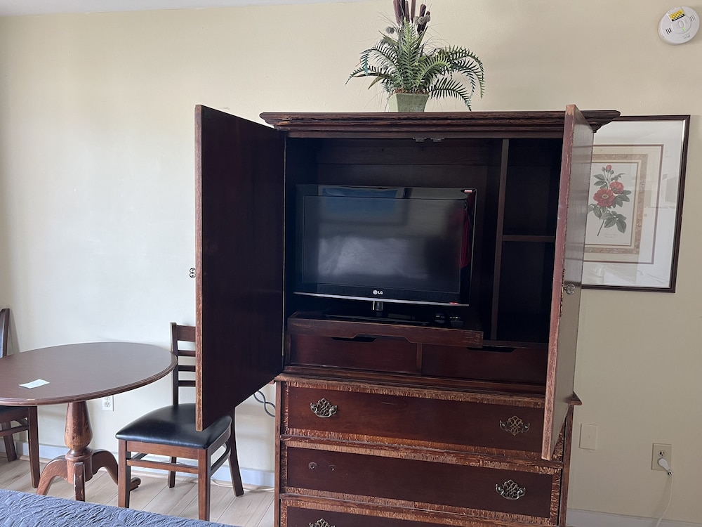 Ships Inn Hotel - photo 32