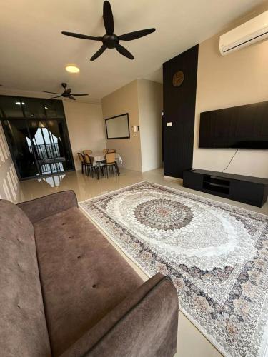 Alisha Homestay At Residensi Klia Near Klia Airport Sepang Circuit Usim Bandar Enstek in Kampung Baharu Nilai, Malaysia