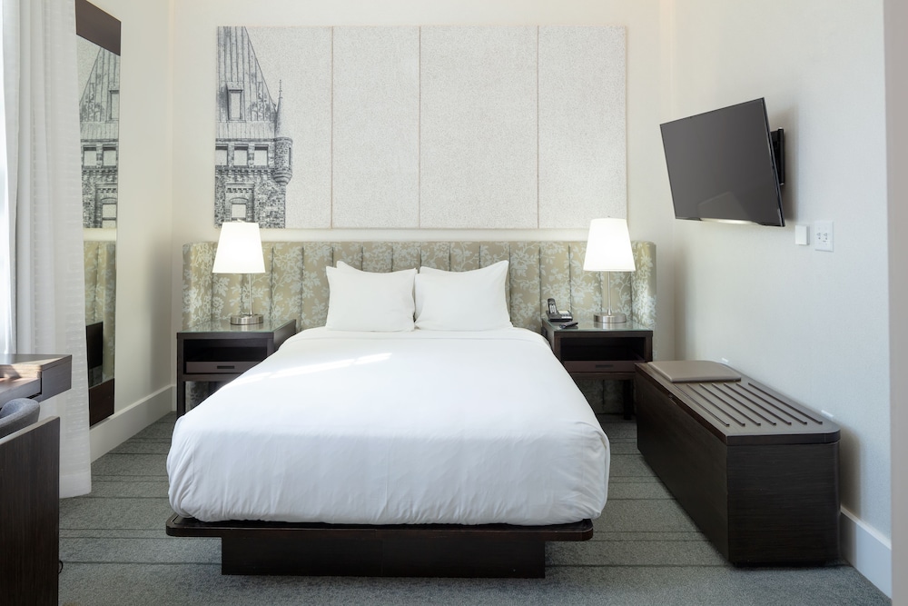 The Richardson Hotel - photo 10