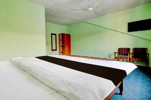 Collection O Rajbagh in Srinagar, India