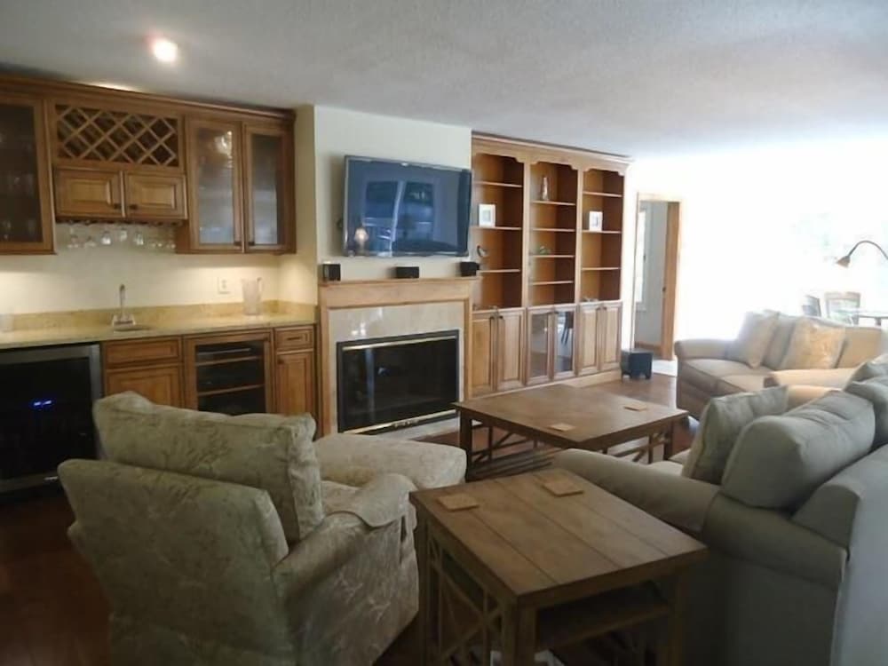 34 Baynard Park Rd. at The Sea Pines Resort - photo 2