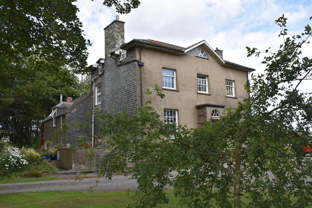Crug Glas Country House — 5-Star Luxury Hotel in Haverfordwest, United Kingdom