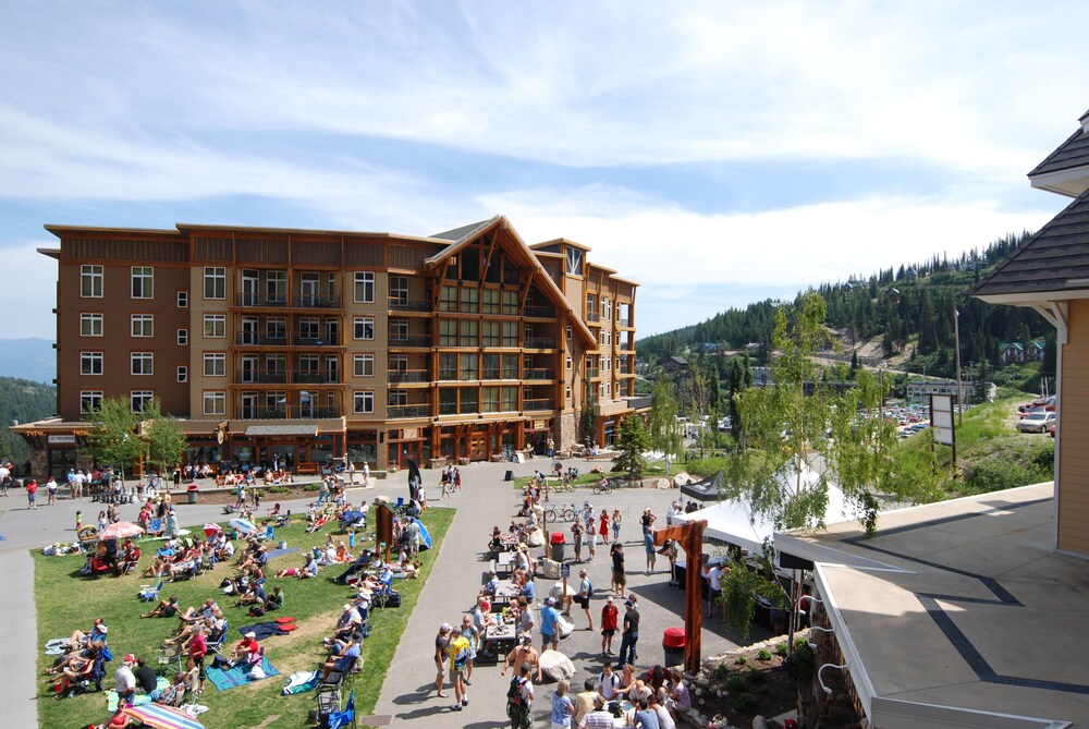 Schweitzer Mountain Resort White Pine Lodge - featured photo