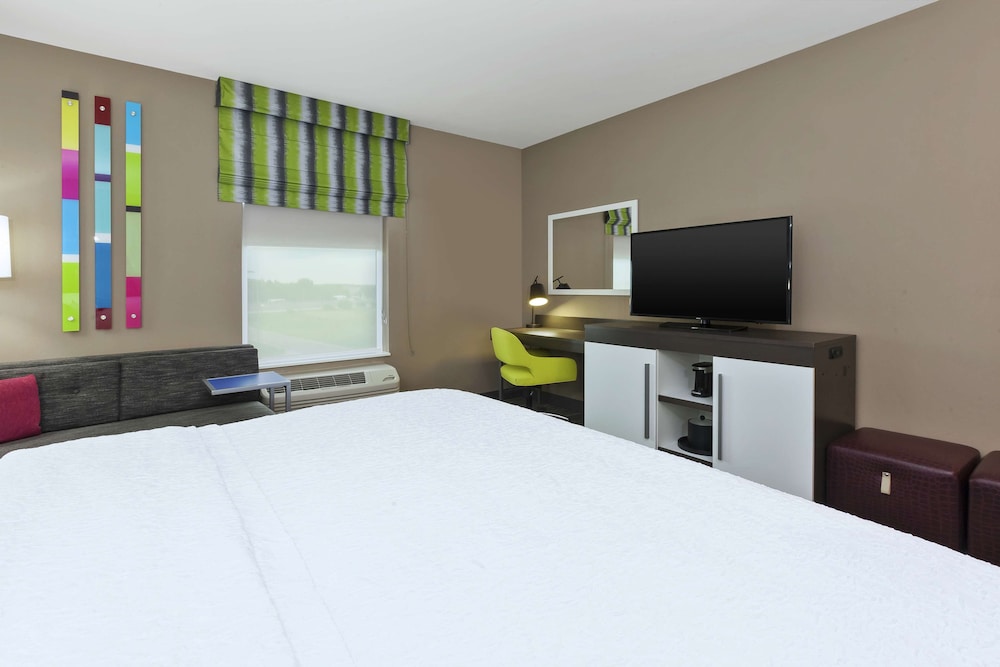 Hampton Inn Sedalia - photo 5