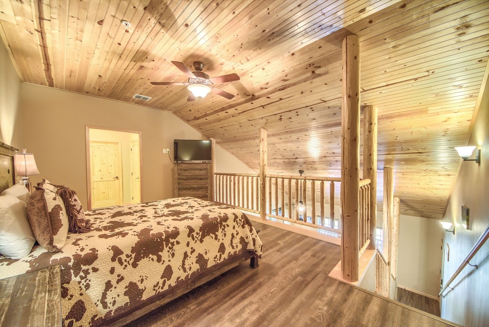 Old Mills Resort OM A8 3 Bedroom Condo by RedAwning - photo 4