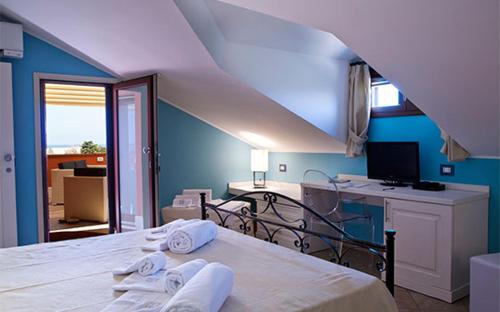 B&B 7Cento Ulivi — 4-Star Luxury Hotel in Valderice, Italy