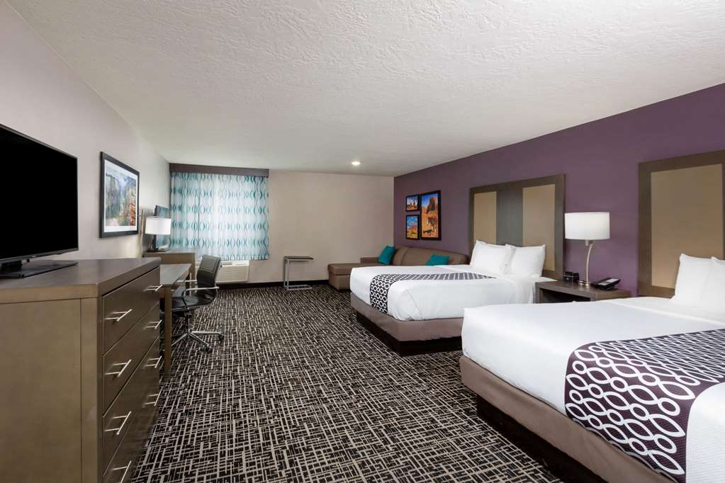 La Quinta Inn & Suites by Wyndham Kanab - photo 50