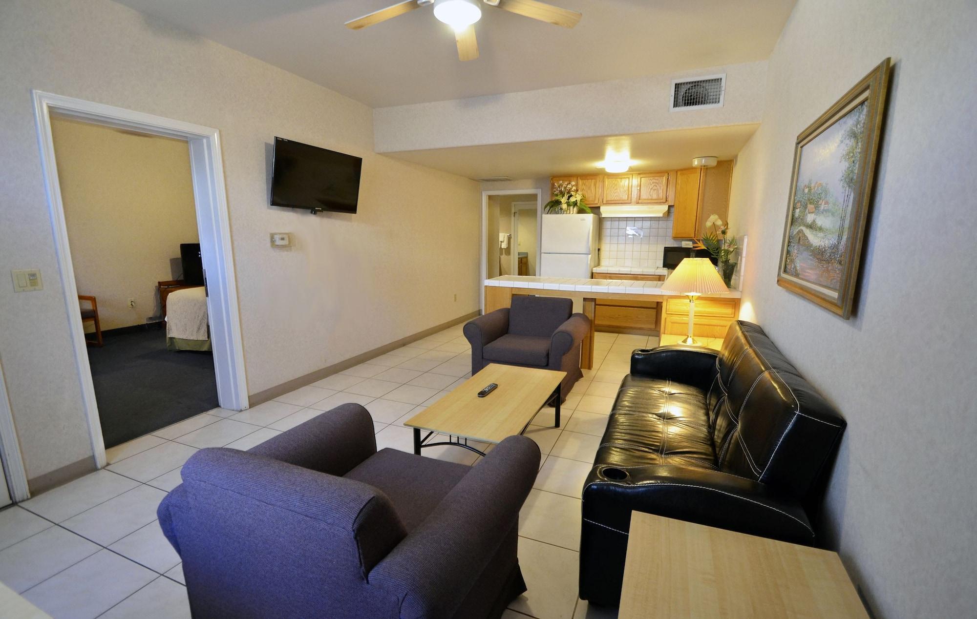 Garden Inn and Suites Fresno - photo 20