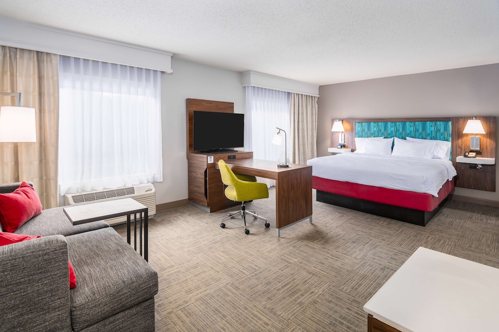 Hampton Inn & Suites Hartford Manchester - photo 16