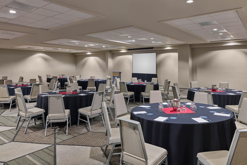 Sheraton Tucson Hotel and Suites - photo 39