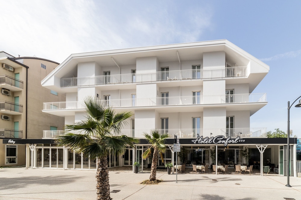 Hotel Confort - last minute hotel in Cattolica
