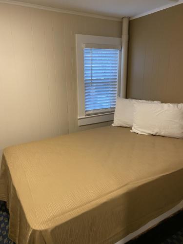 The Admiral Hotel Motel - photo 152